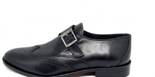 Saldi in sicurezza? Su BO.RA Shoes compri scarpe da uomo alla moda a prezzi scontati senza uscire di casa