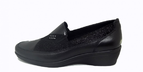 Le scarpe per anziani si comprano da BO.RA Shoes!